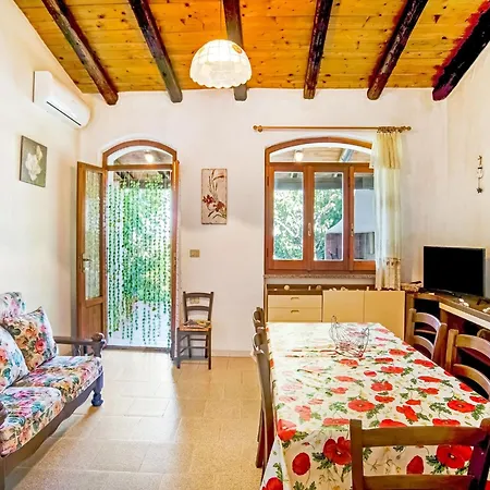 Villa Cozy Sardinian With Garden