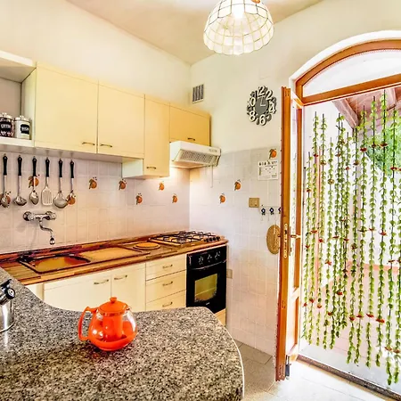 빌라 Cozy Sardinian With Garden