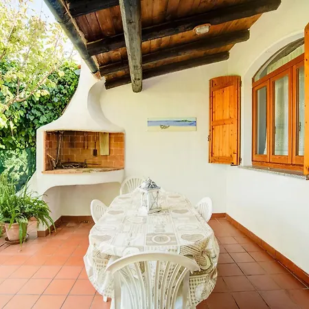 빌라 Cozy Sardinian With Garden