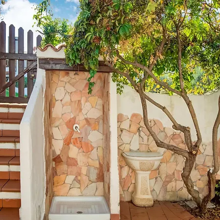 Villa Cozy Sardinian With Garden